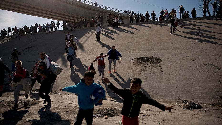 Violent caravan clash after media minimized Trump's warnings