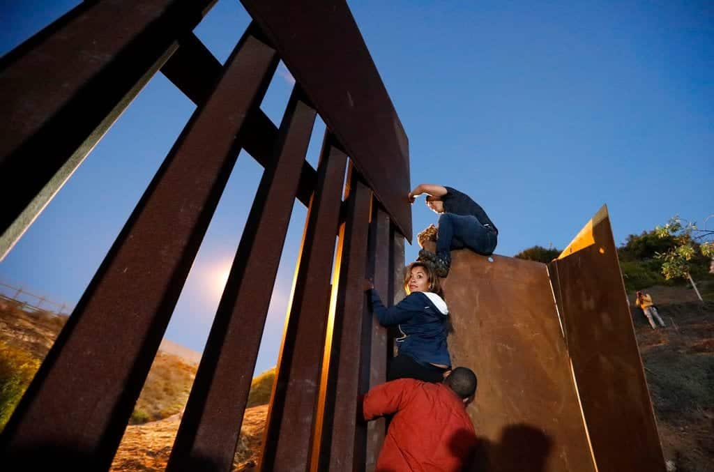 San Diego non-profits running out of space for migrant caravan asylum seekers